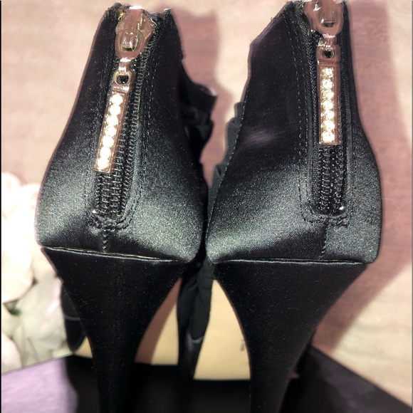 New Chinese Laundry Platform Stilettos - Picture 9 of 14